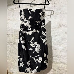 White House Black Market / Elegant Black and White Floral Dress